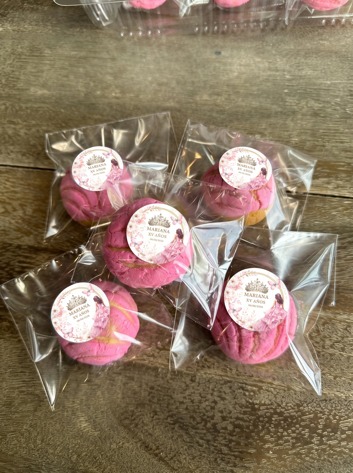 30 Bolsitas de 1 Mini Conchita y Sticker